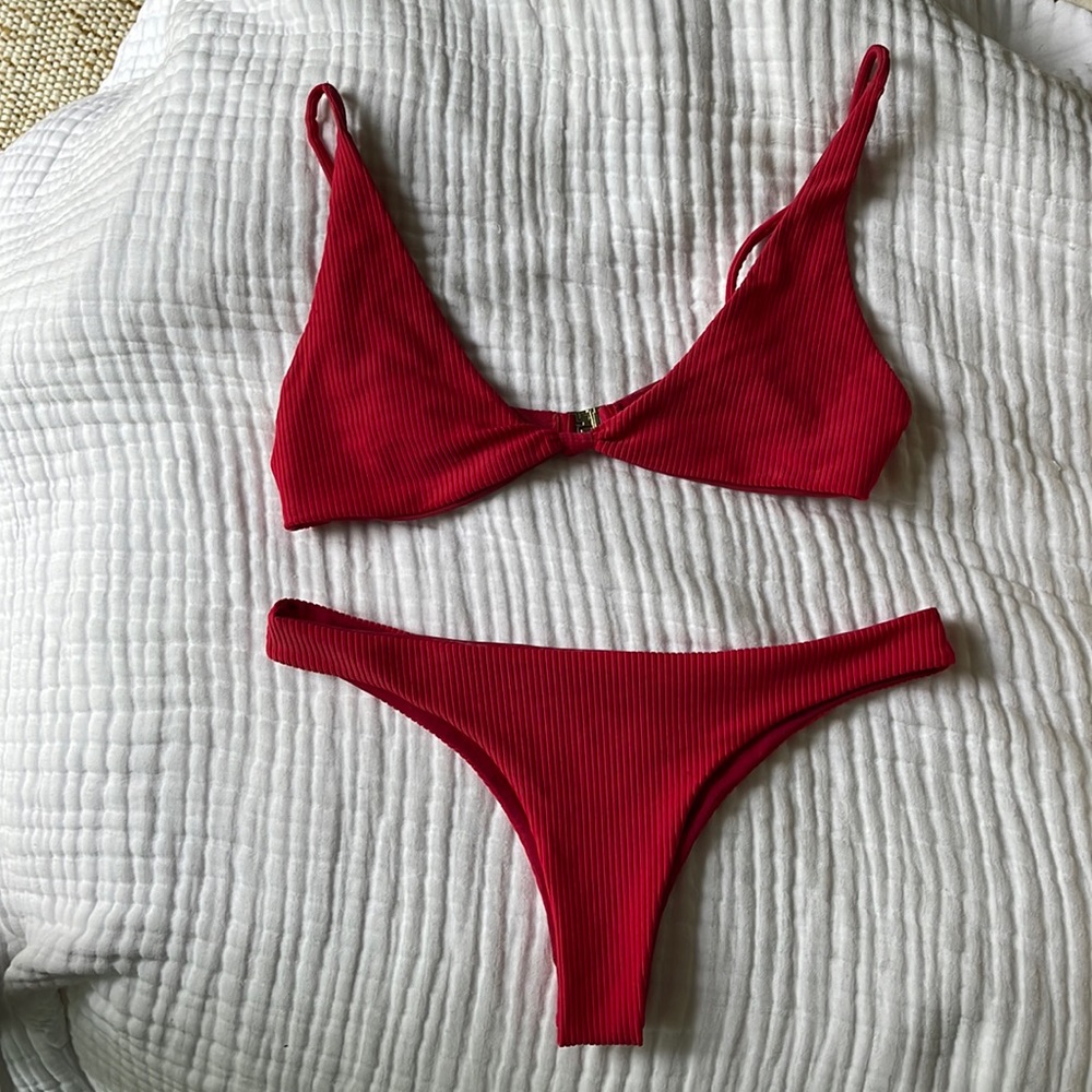 Wanderlust Swim red rib bikini set